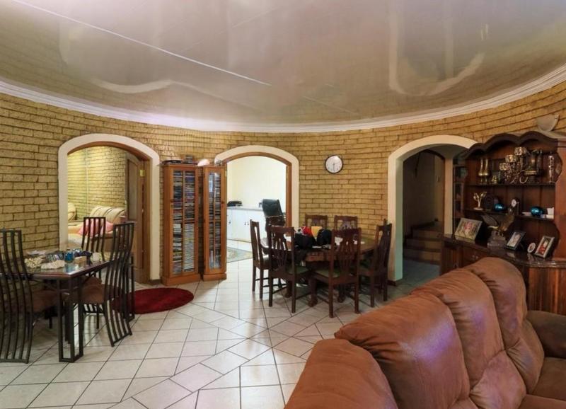 4 Bedroom Property for Sale in Langenhovenpark Free State